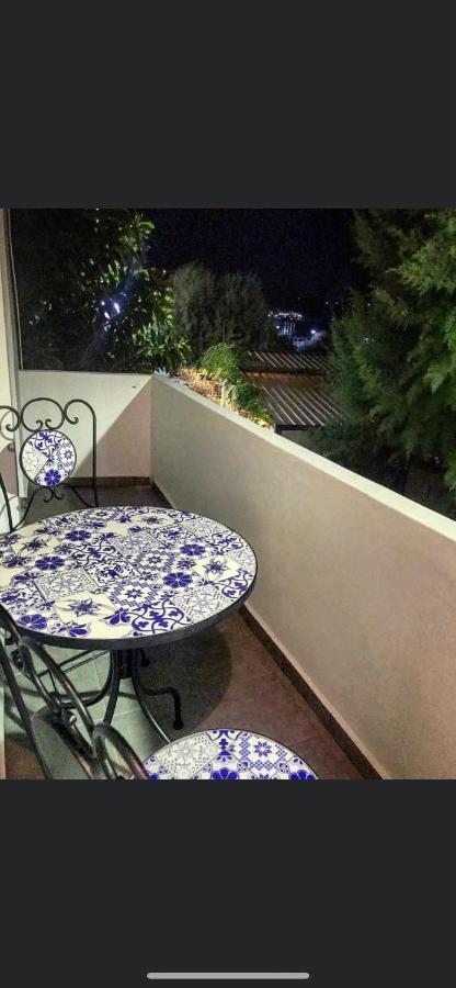 Seaview Apartment Цуцурос Экстерьер фото