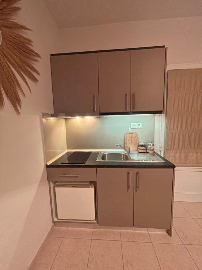 Seaview Apartment Цуцурос Экстерьер фото